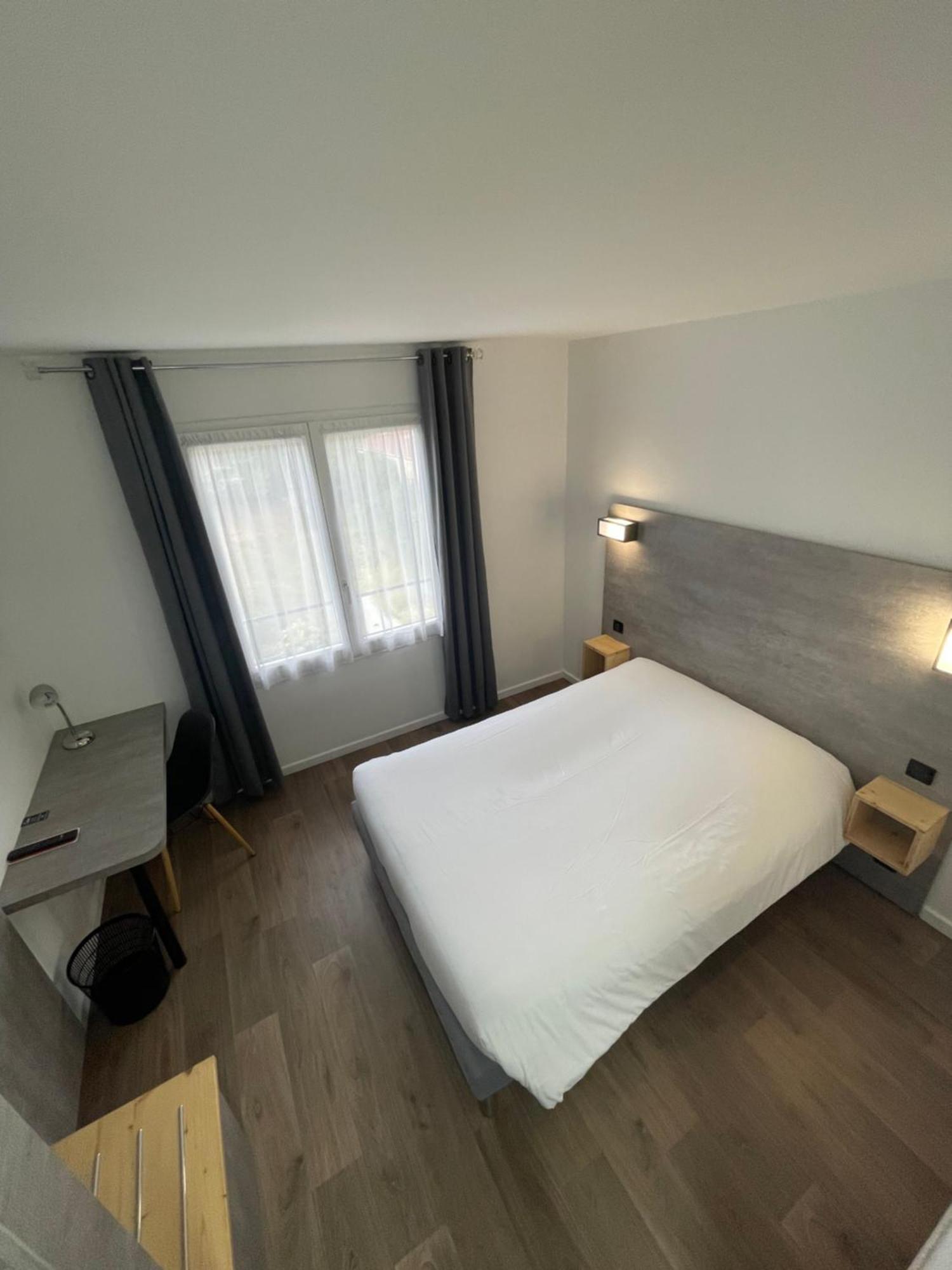 Hotel Castel Neuves-Maisons Экстерьер фото