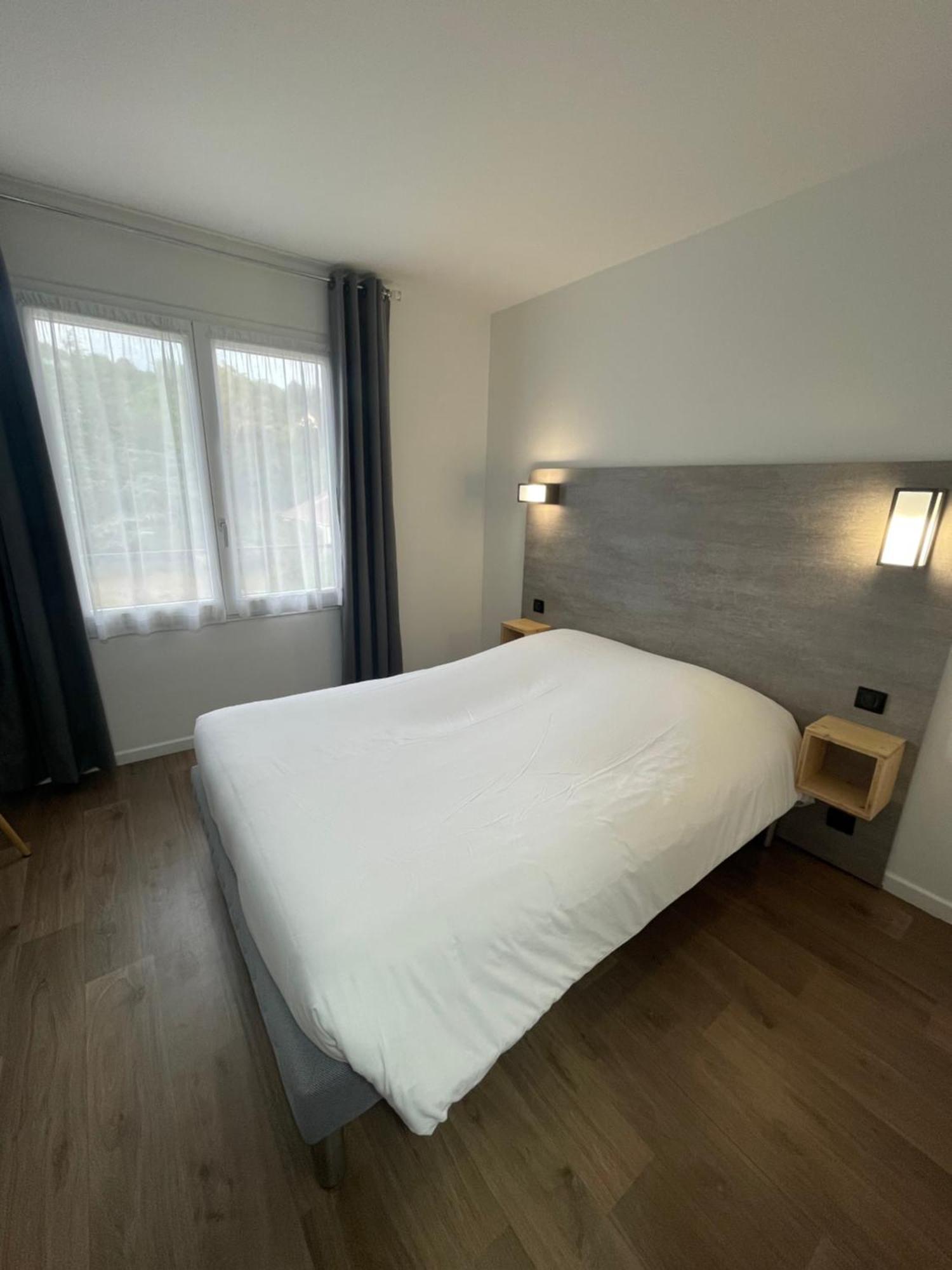Hotel Castel Neuves-Maisons Экстерьер фото