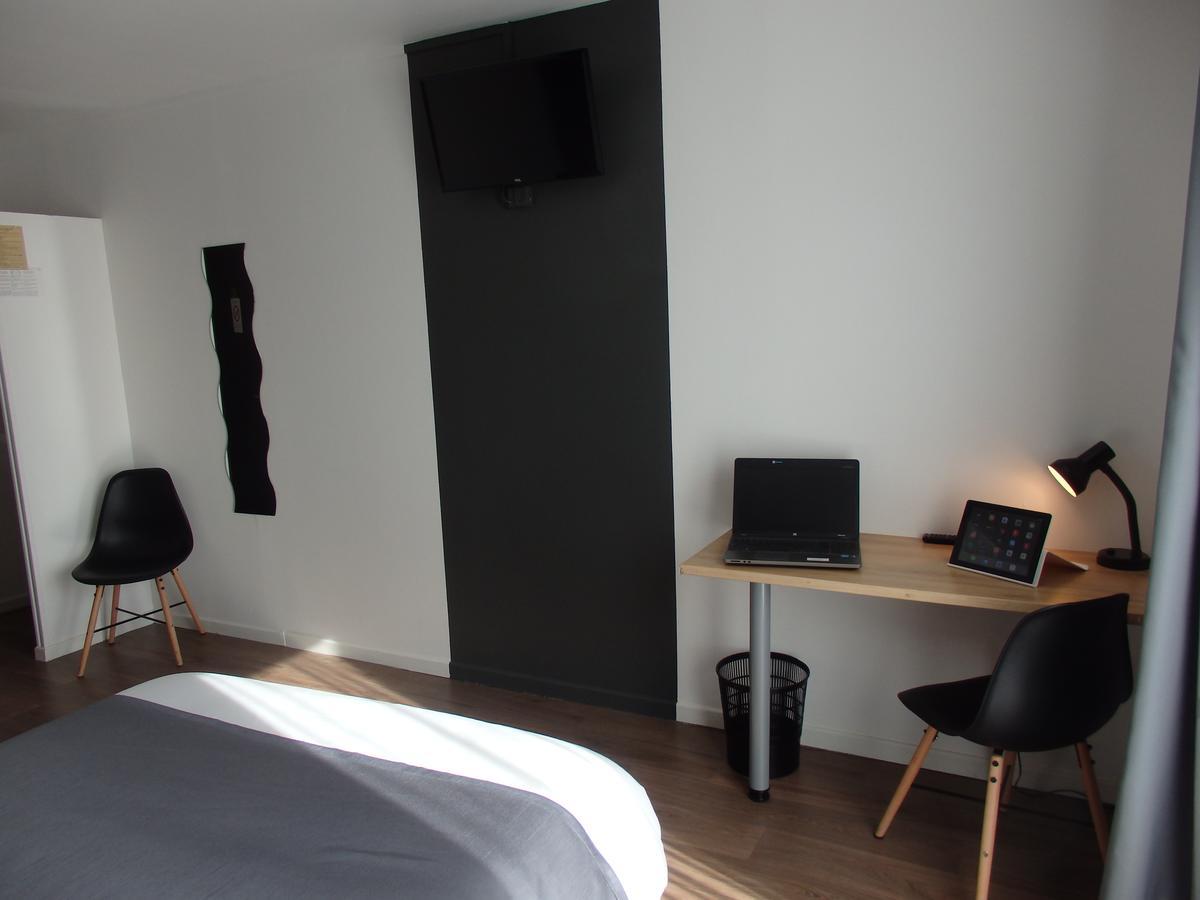 Hotel Castel Neuves-Maisons Экстерьер фото